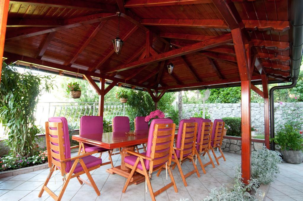 Bed & Breakfast Villa Klara Icici Bagian luar foto