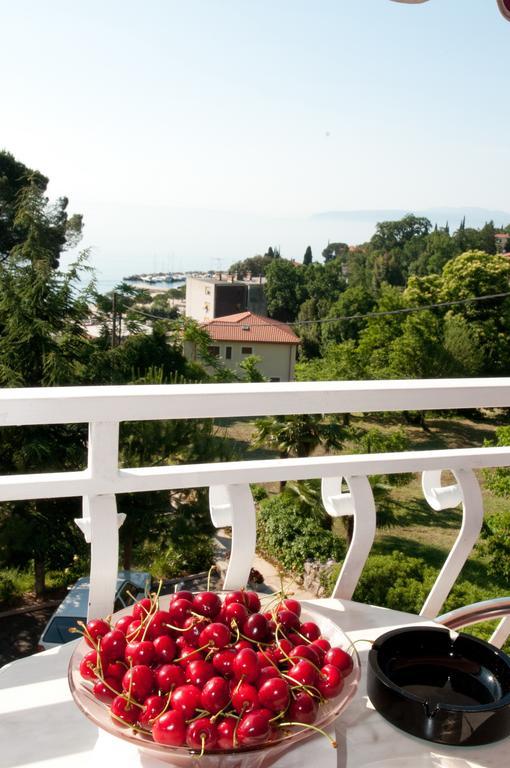 Bed & Breakfast Villa Klara Icici Bagian luar foto