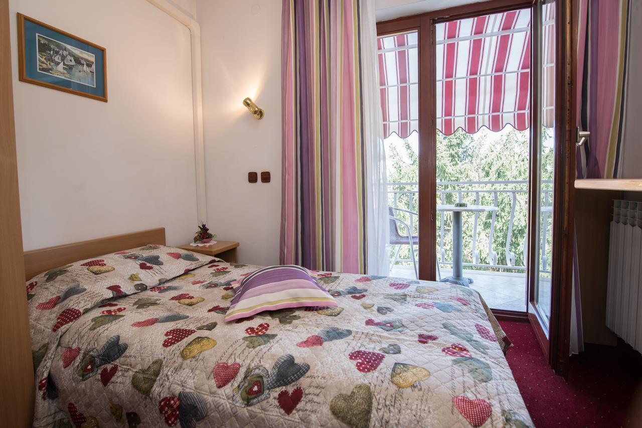 Bed & Breakfast Villa Klara Icici Bagian luar foto