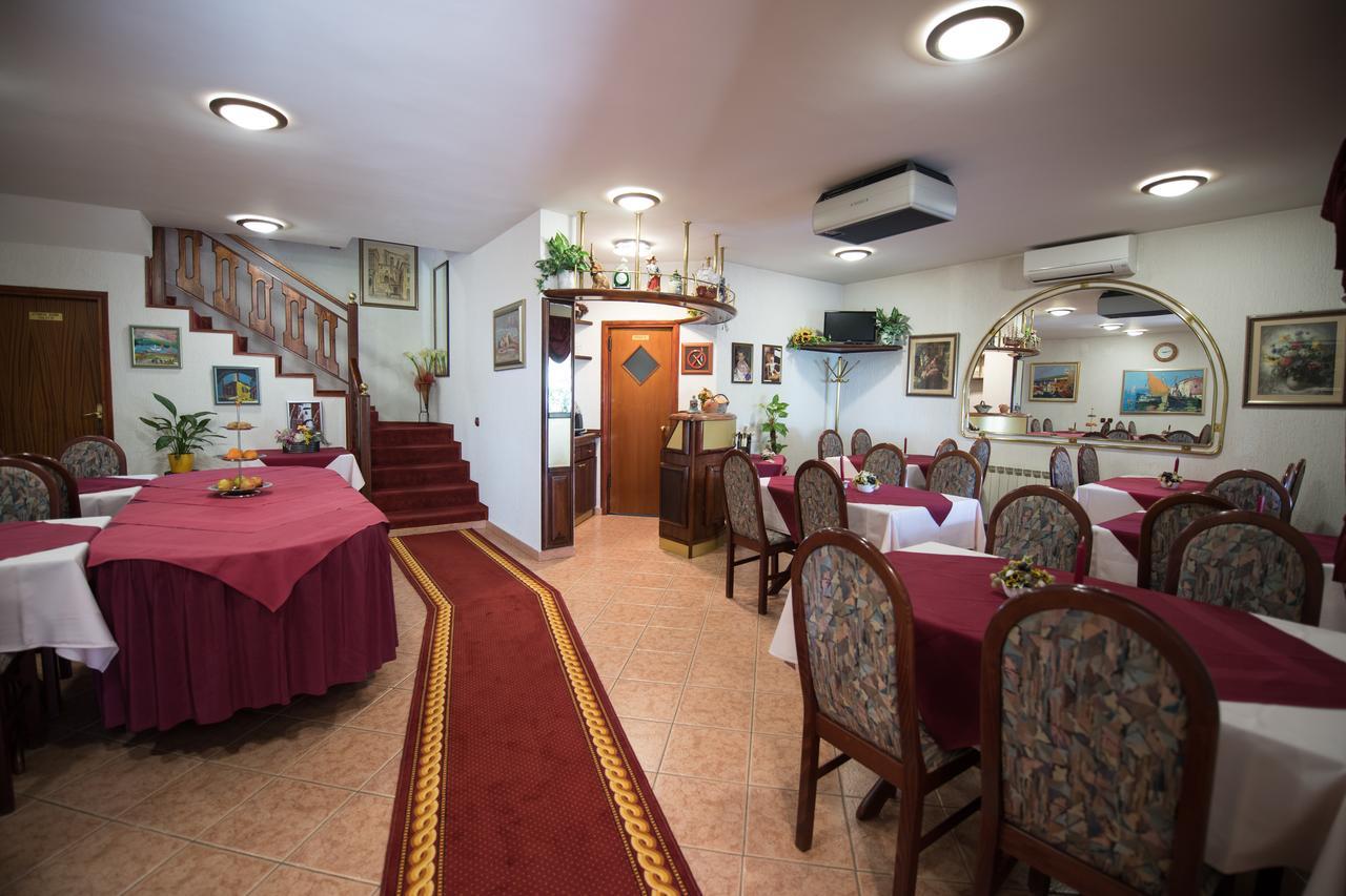 Bed & Breakfast Villa Klara Icici Bagian luar foto